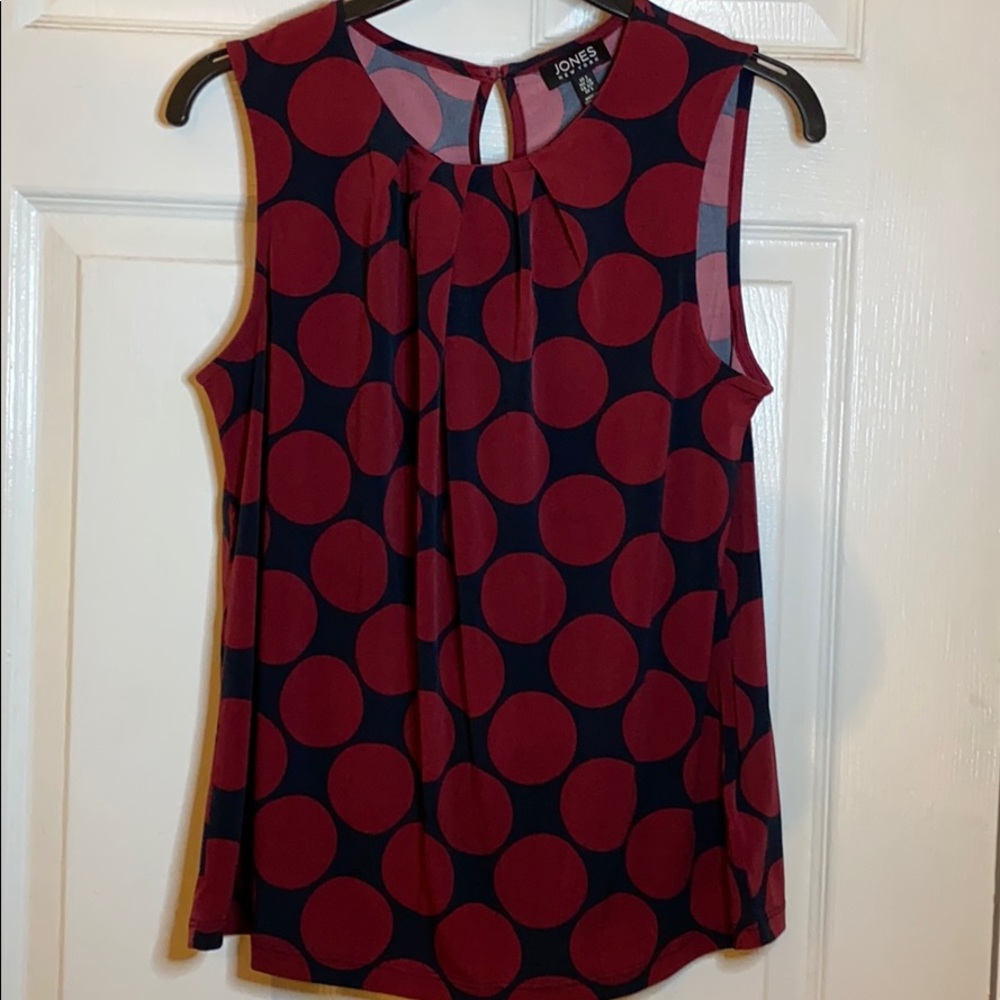 Sleeveless Blouse